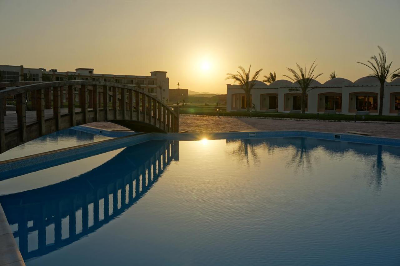 Amarina Queen Resort & Aqua Park Marsa Alam ภายนอก รูปภาพ