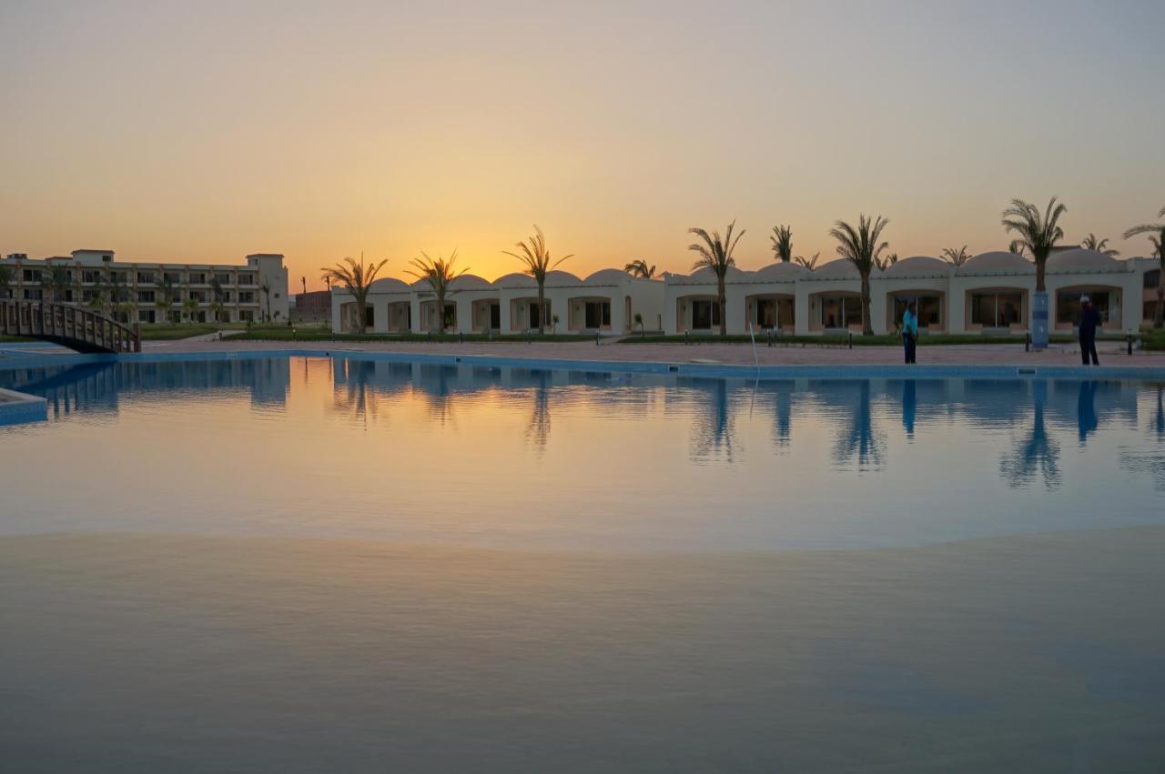 Amarina Queen Resort & Aqua Park Marsa Alam ภายนอก รูปภาพ